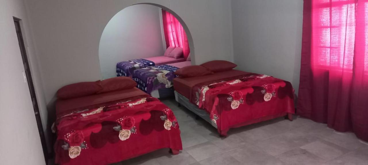 Hotel Galilea El Centro 과테말라 외부 사진